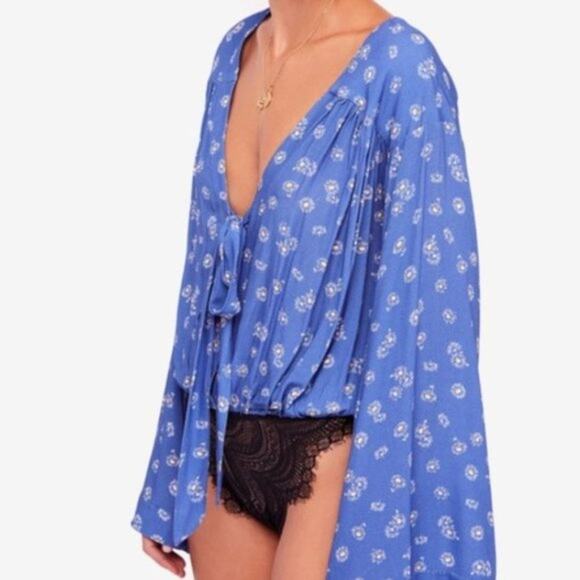 Free People Forties Printed Bell-Sleeve Bodysuit Medium - Picture 2 of 5